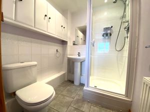 En-Suite- click for photo gallery